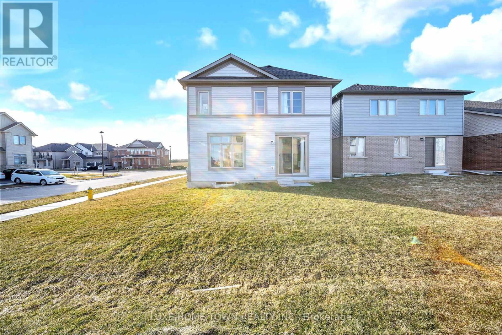 179 REA DRIVE Image 44