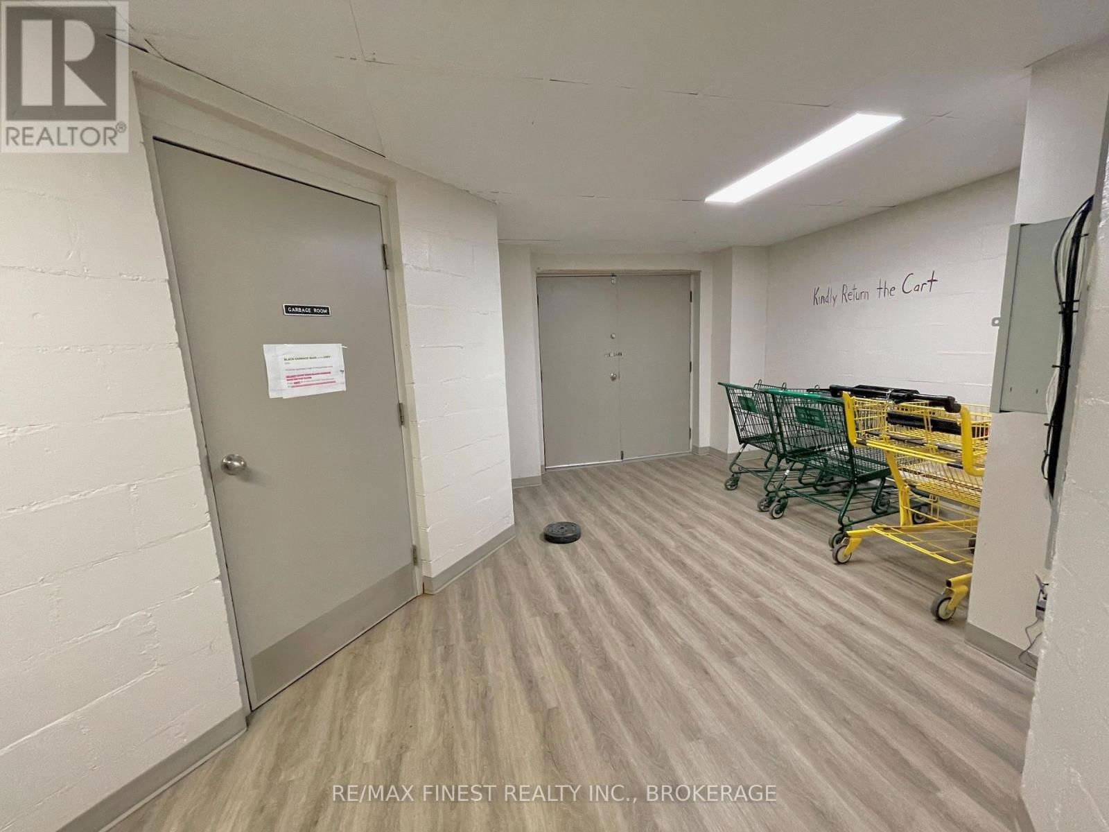 602 - 17 ELDON HALL PLACE Image 24