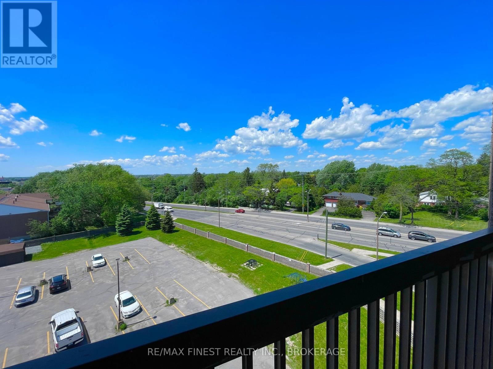 602 - 17 ELDON HALL PLACE Image 26