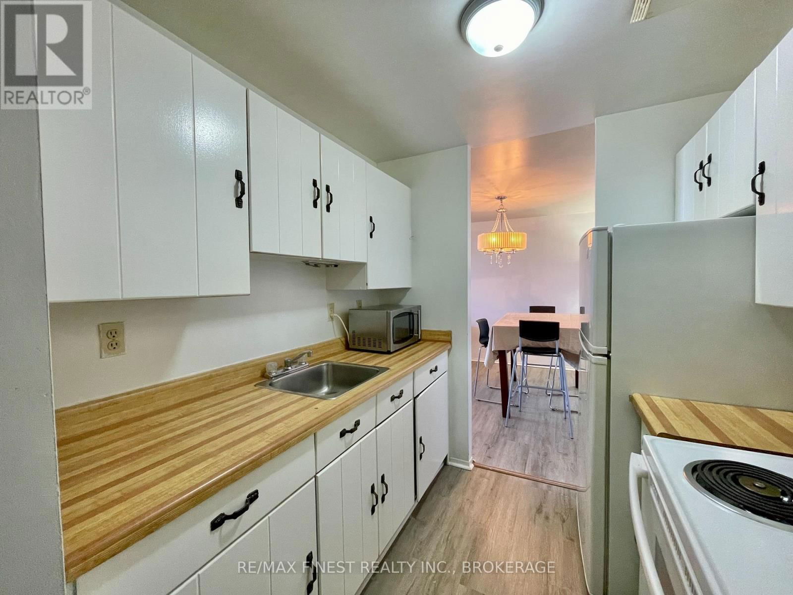 602 - 17 ELDON HALL PLACE Image 4