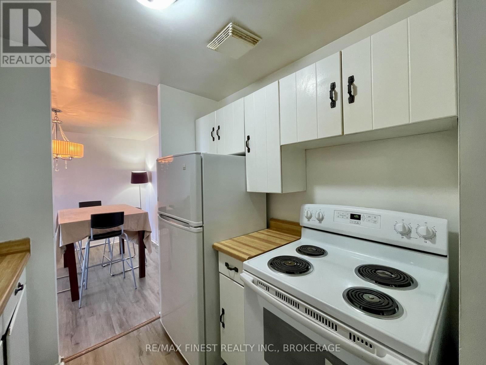 602 - 17 ELDON HALL PLACE Image 5