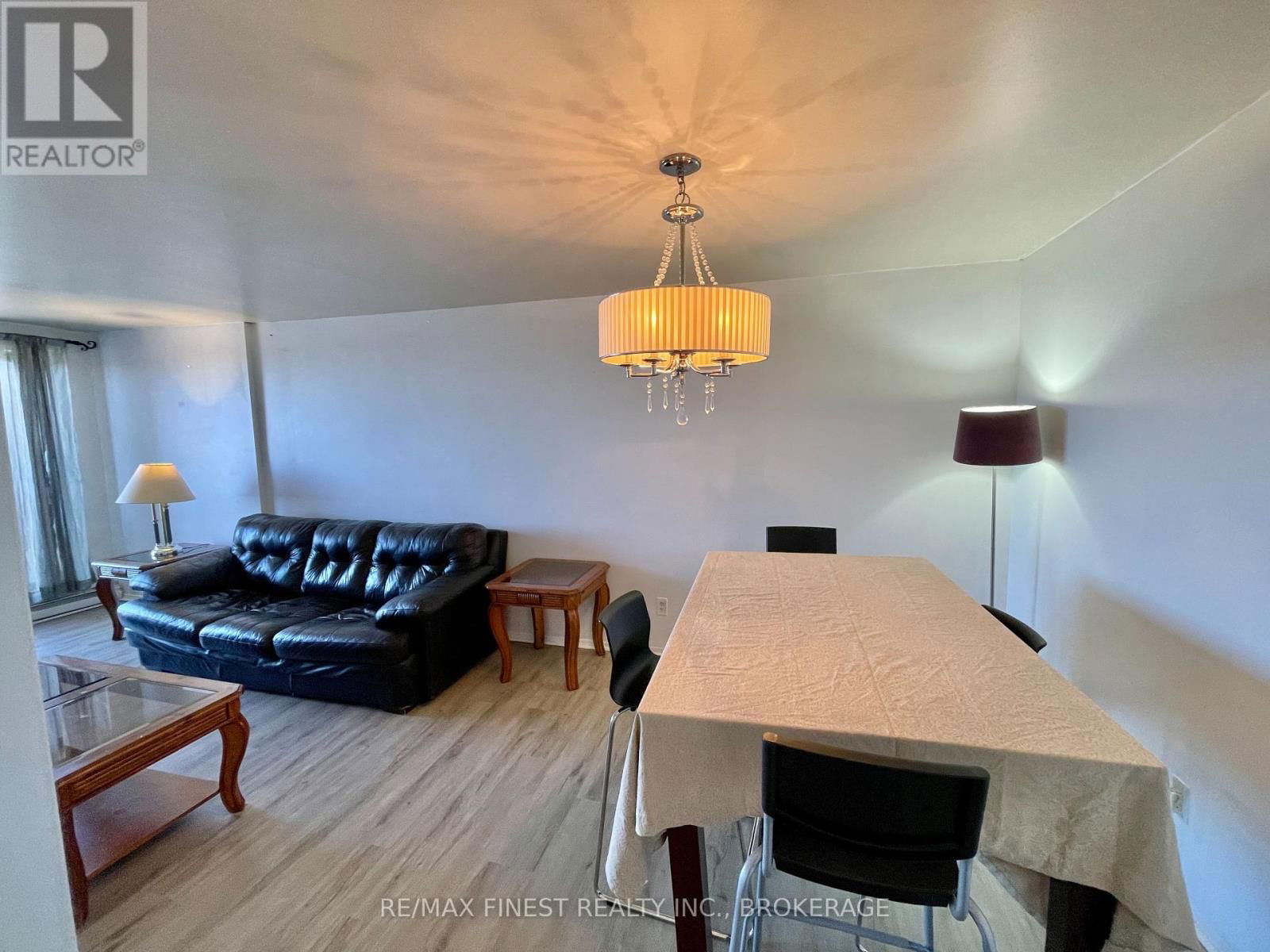 602 - 17 ELDON HALL PLACE Image 6