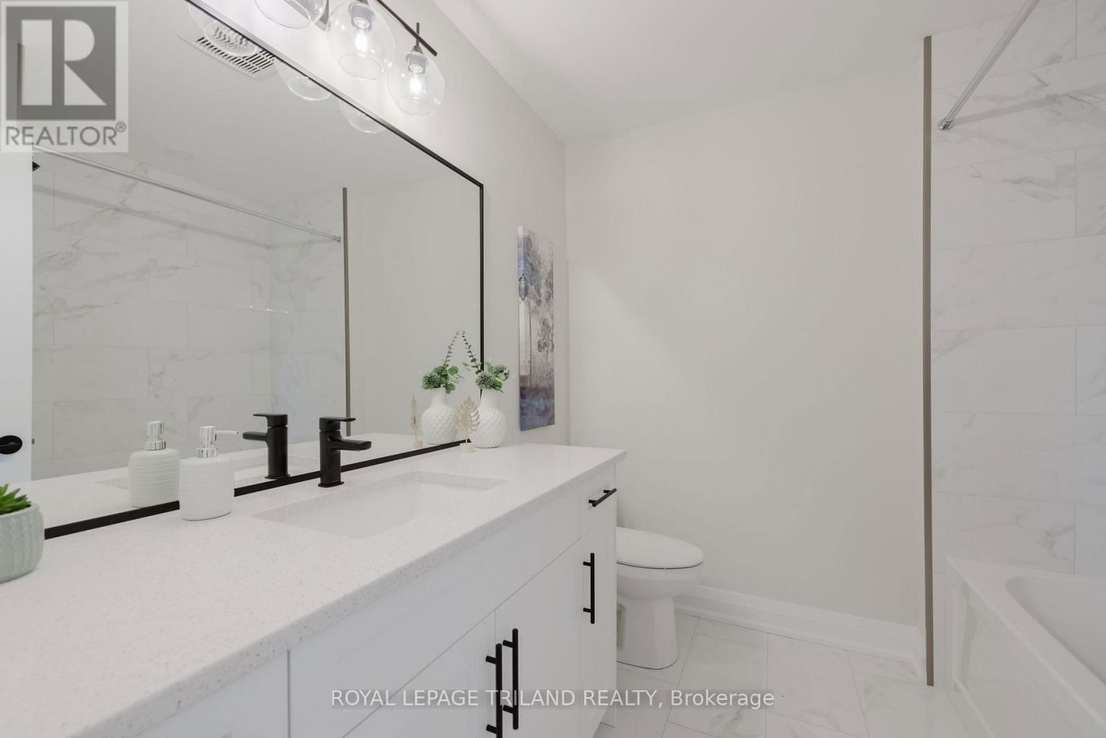 790 BANYAN LANE Image 27