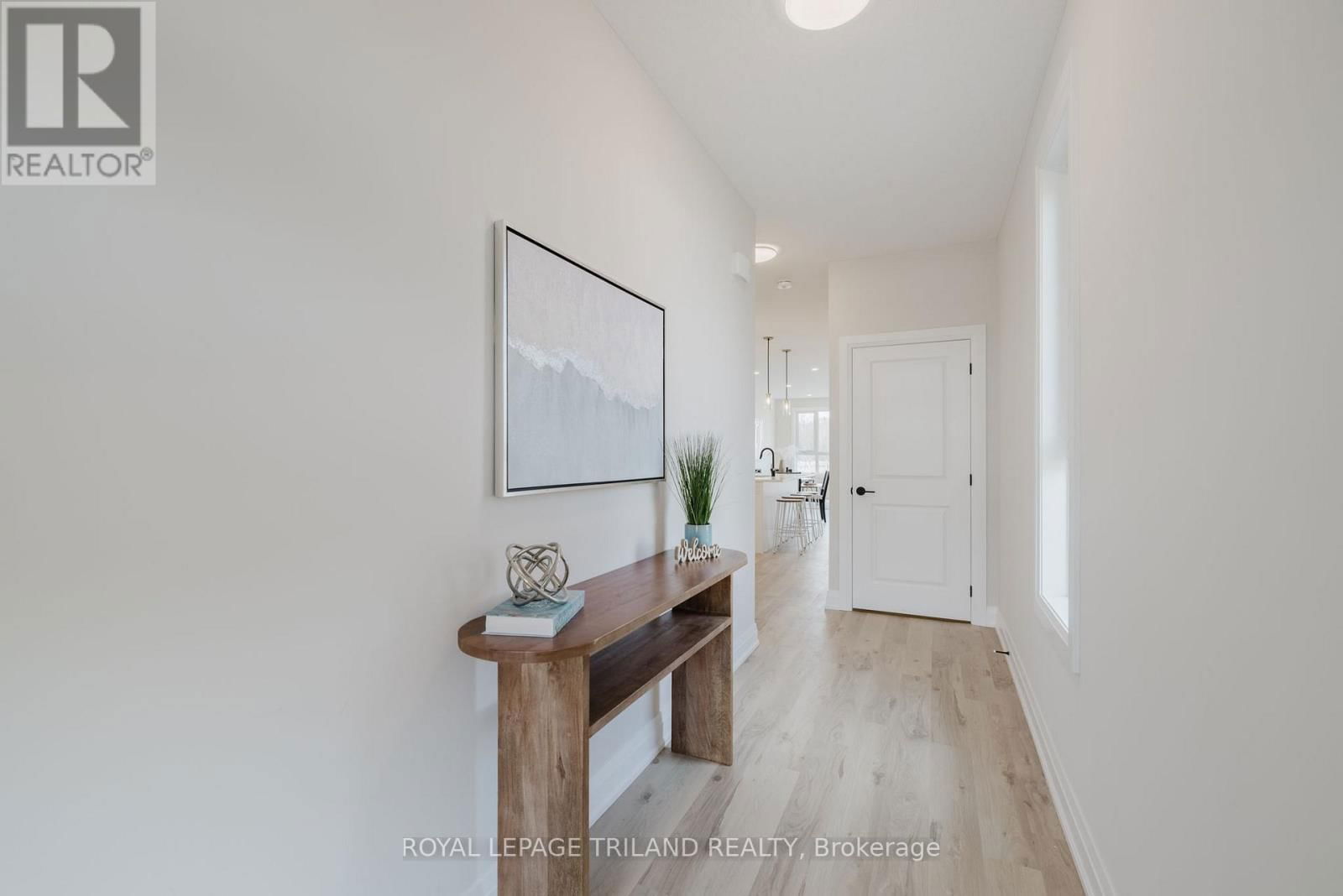790 BANYAN LANE Image 4