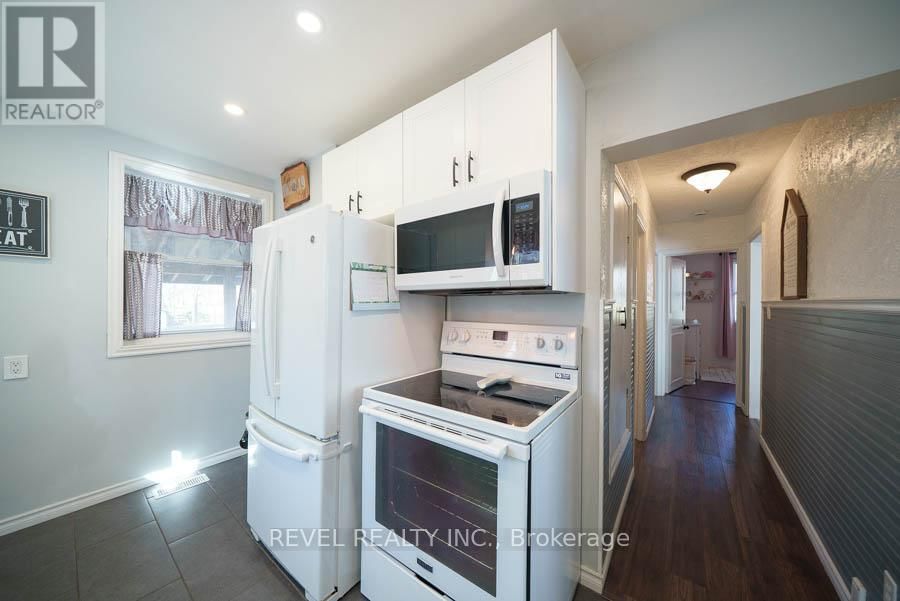 36 JAMES AVENUE Image 11
