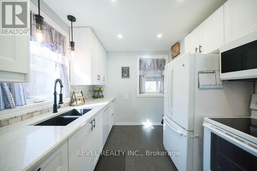 36 JAMES AVENUE Image 12