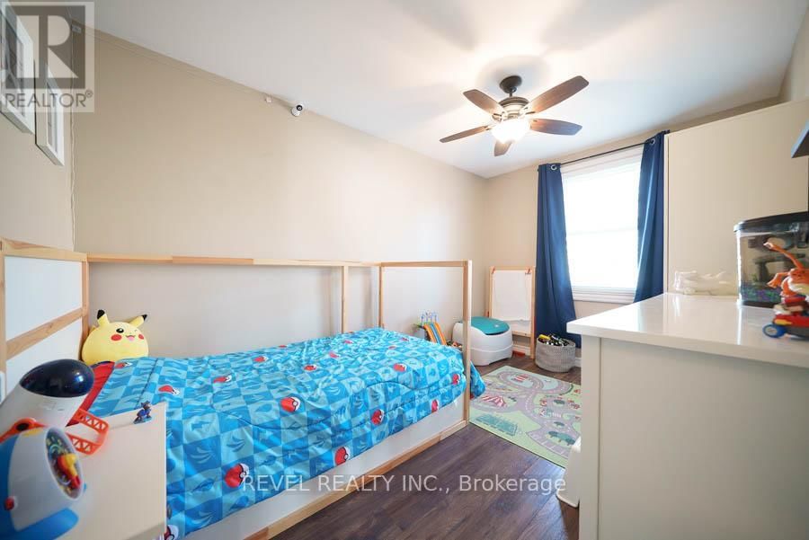 36 JAMES AVENUE Image 16