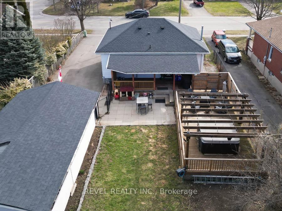 36 JAMES AVENUE Image 38