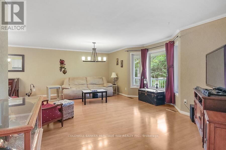 222 NORTH ROAD Image 10