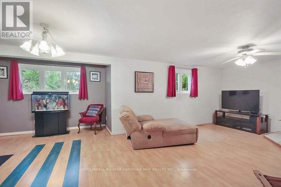 222 NORTH ROAD Image 18