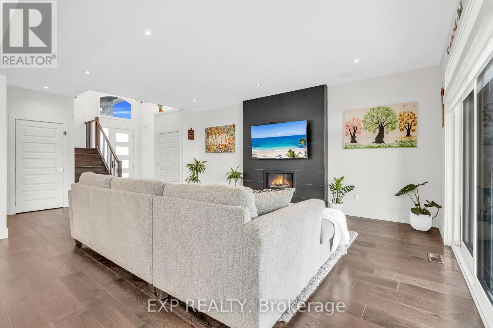 1784 BRAYFORD AVENUE Image 10