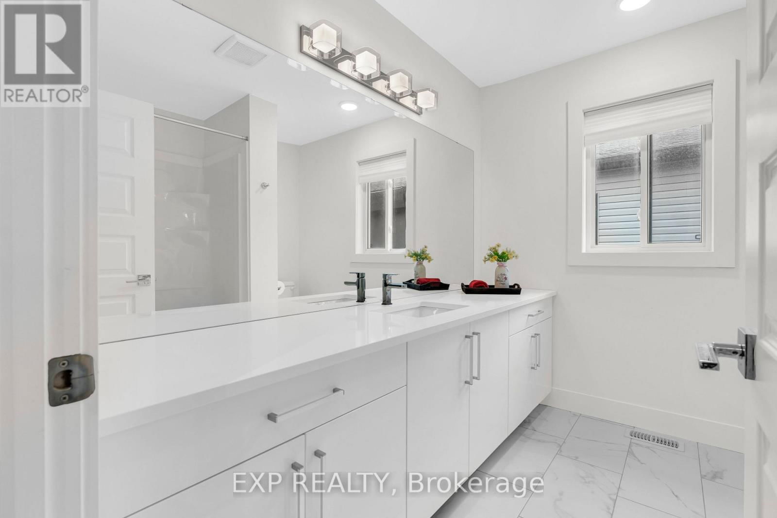 1784 BRAYFORD AVENUE Image 33