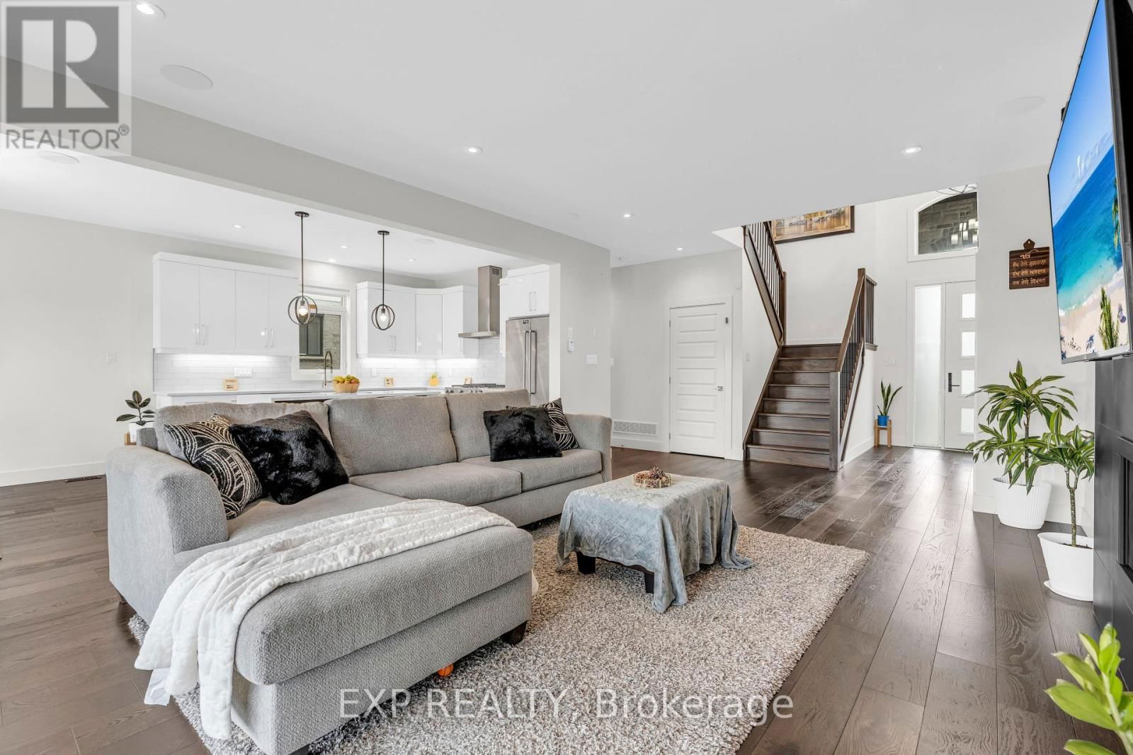 1784 BRAYFORD AVENUE Image 9
