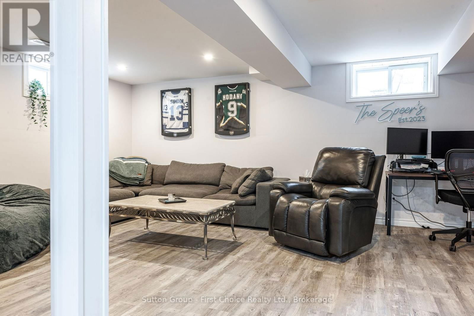 110 WINGFIELD AVENUE Image 39