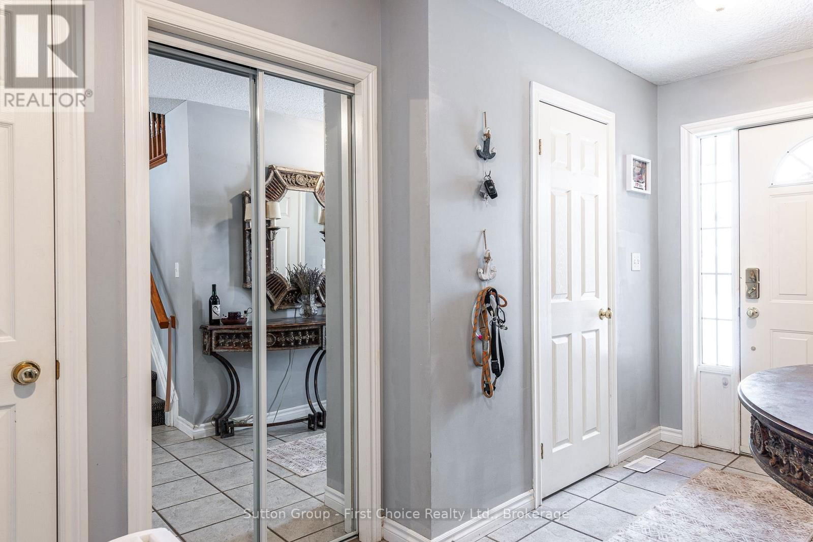 110 WINGFIELD AVENUE Image 6