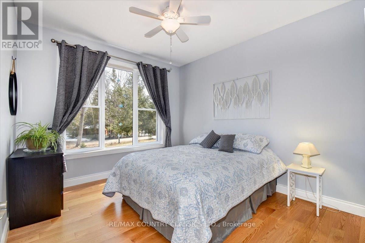 581 FORESTVIEW ROAD Image 19