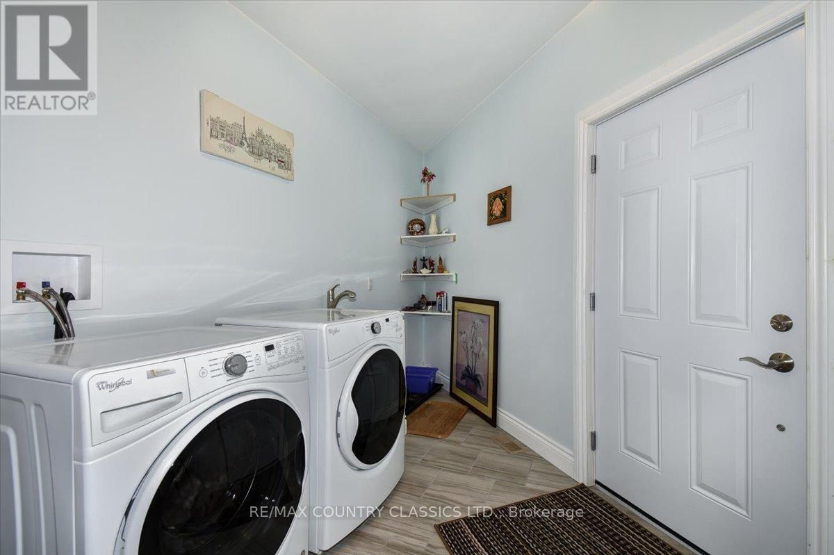 581 FORESTVIEW ROAD Image 22