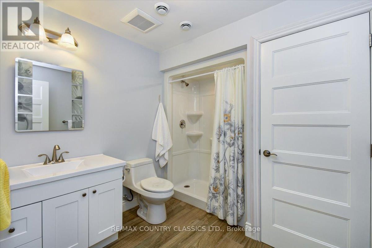 581 FORESTVIEW ROAD Image 28