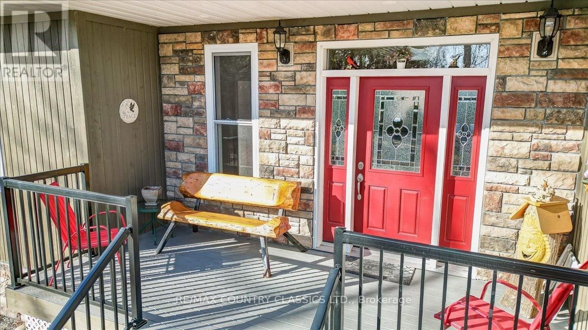 581 FORESTVIEW ROAD Image 3