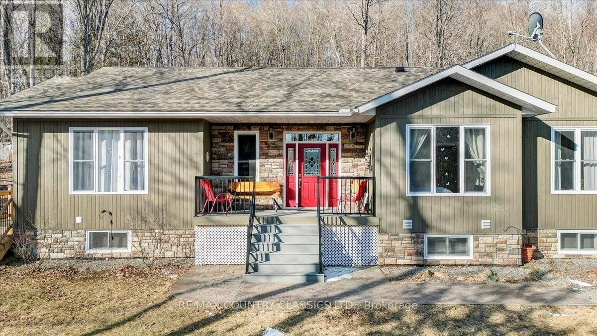 581 FORESTVIEW ROAD Image 32