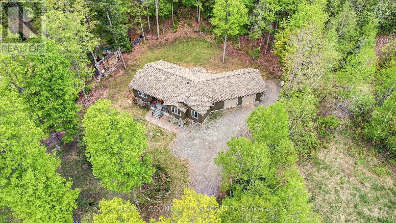 581 FORESTVIEW ROAD Image 36