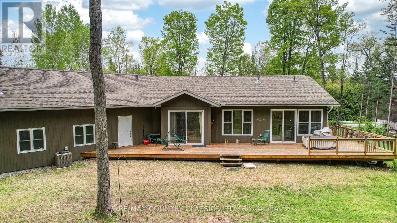 581 FORESTVIEW ROAD Image 42