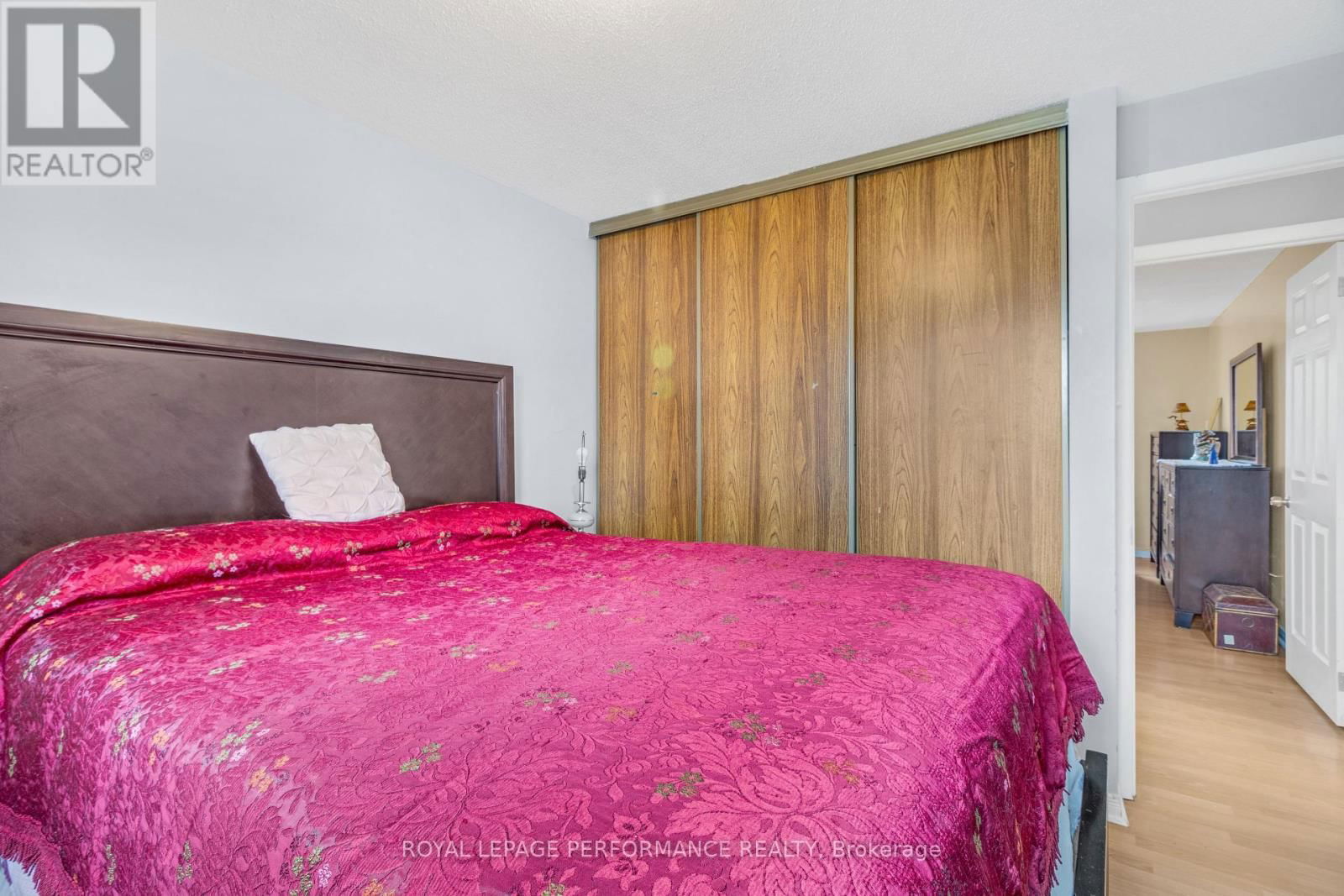 261 PARK GROVE DRIVE Image 17