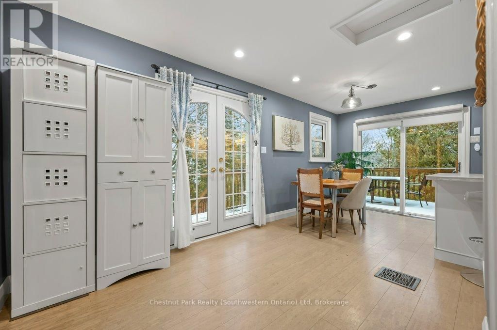 214 HARRIS STREET Image 14