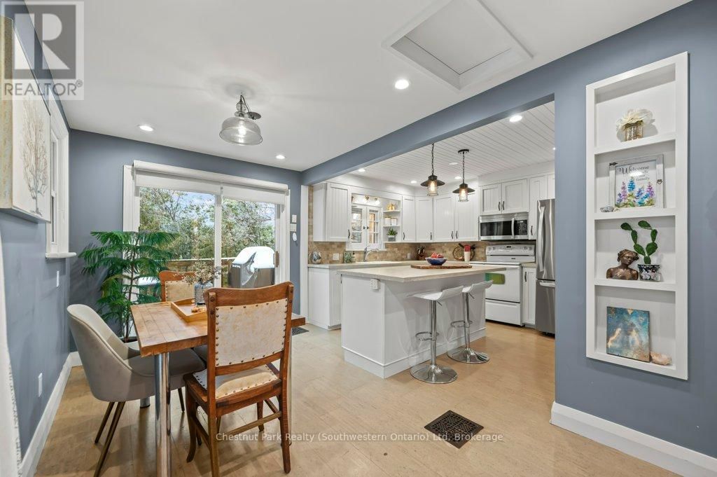 214 HARRIS STREET Image 15