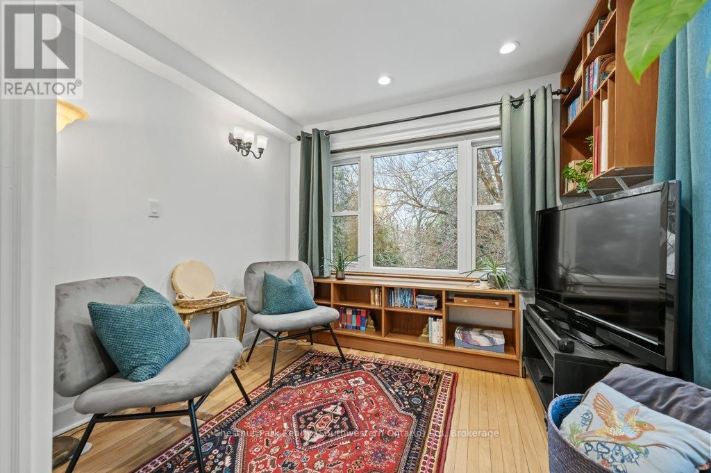 214 HARRIS STREET Image 29