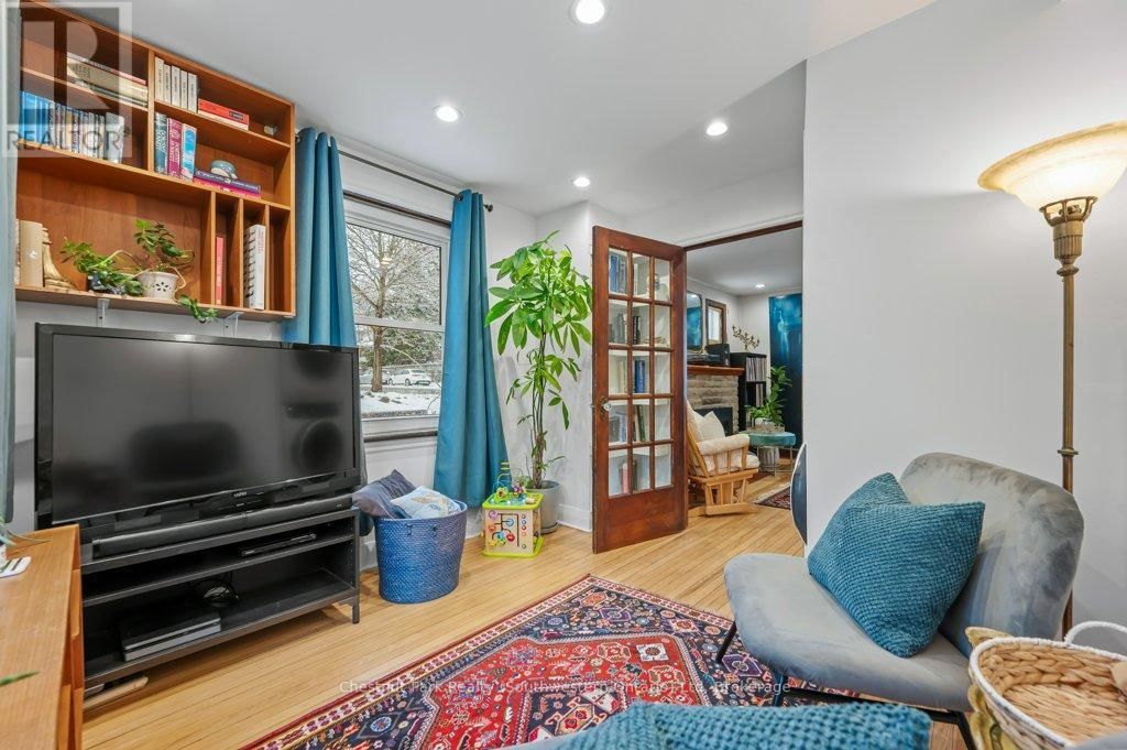 214 HARRIS STREET Image 31