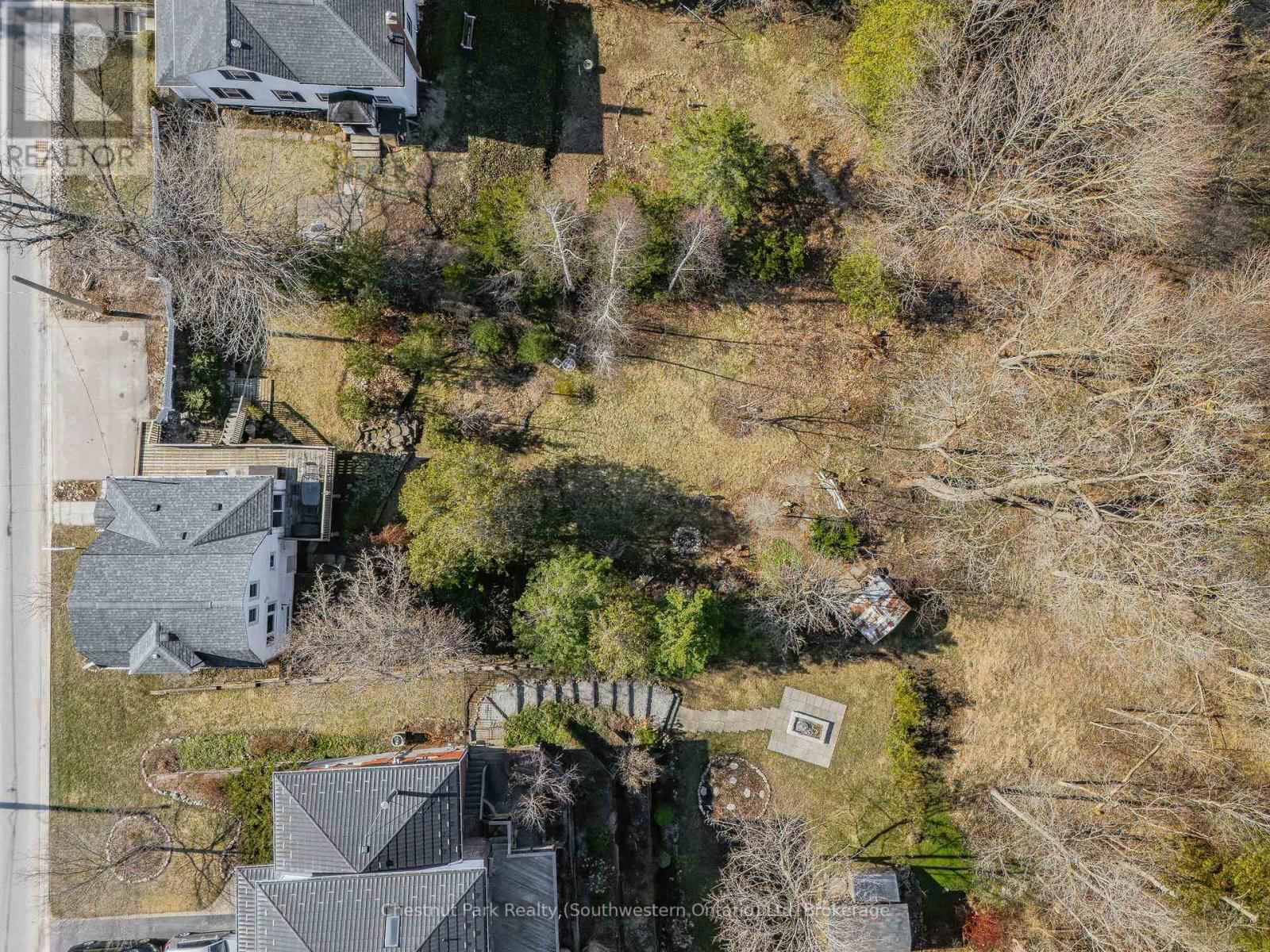 214 HARRIS STREET Image 49