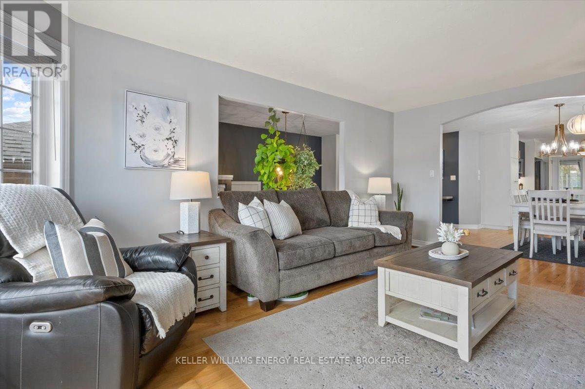 14 DEERFIELD DRIVE Image 10