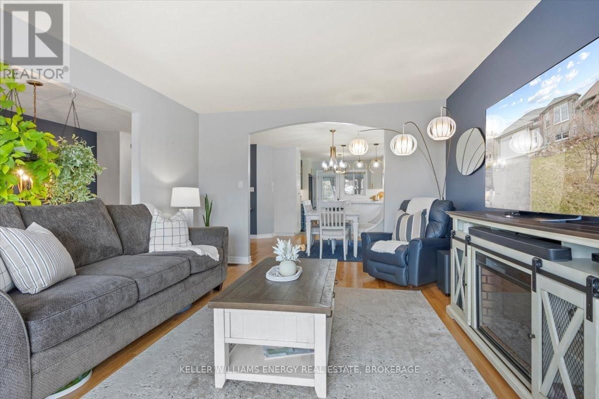 14 DEERFIELD DRIVE Image 11