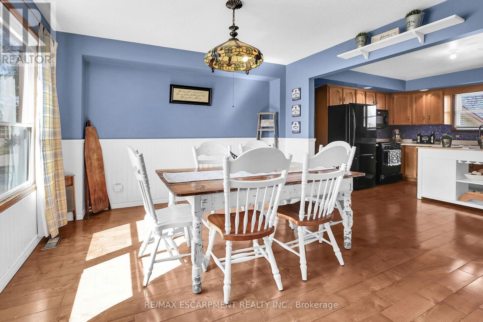 5001 HILLSIDE DRIVE Image 10