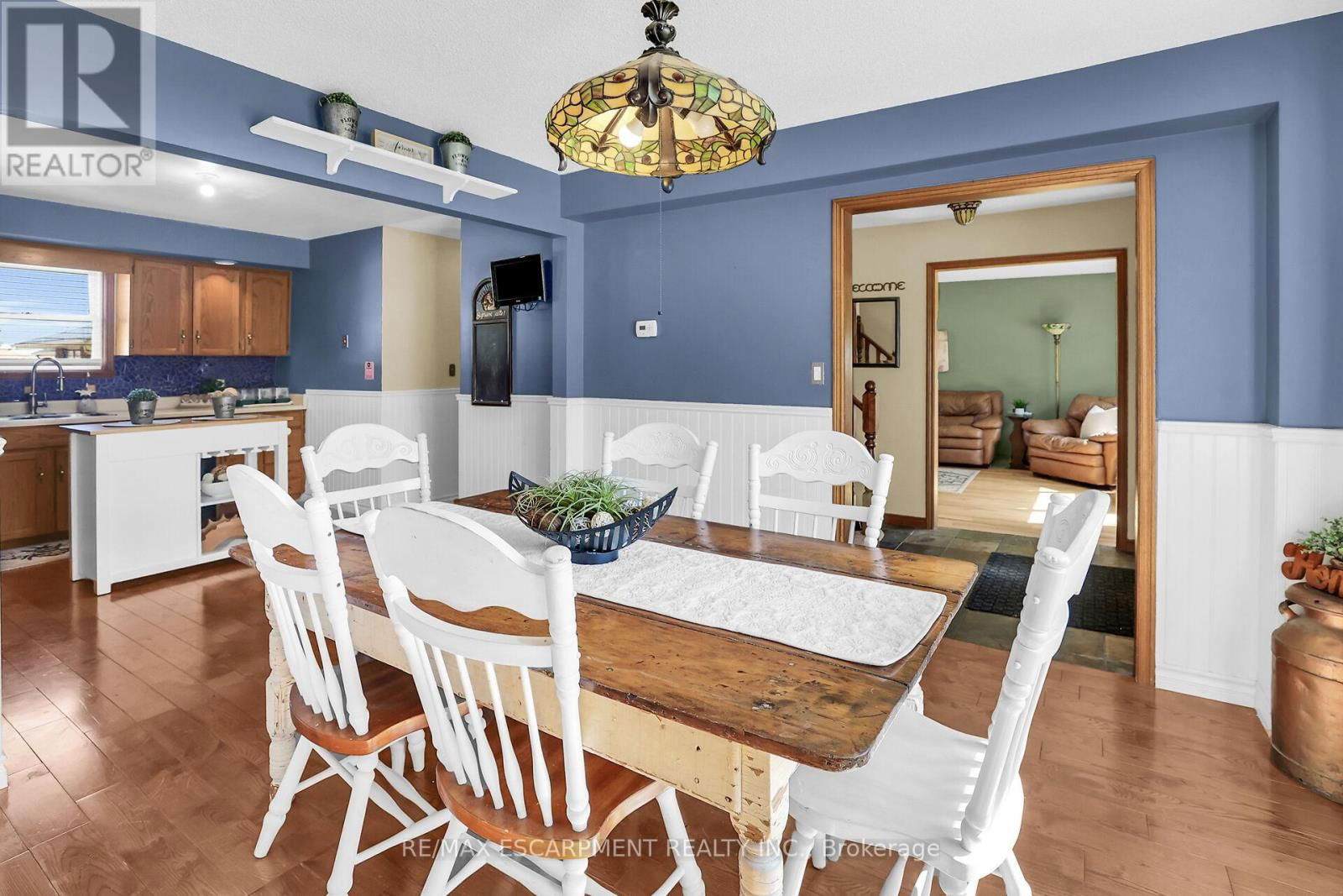 5001 HILLSIDE DRIVE Image 11