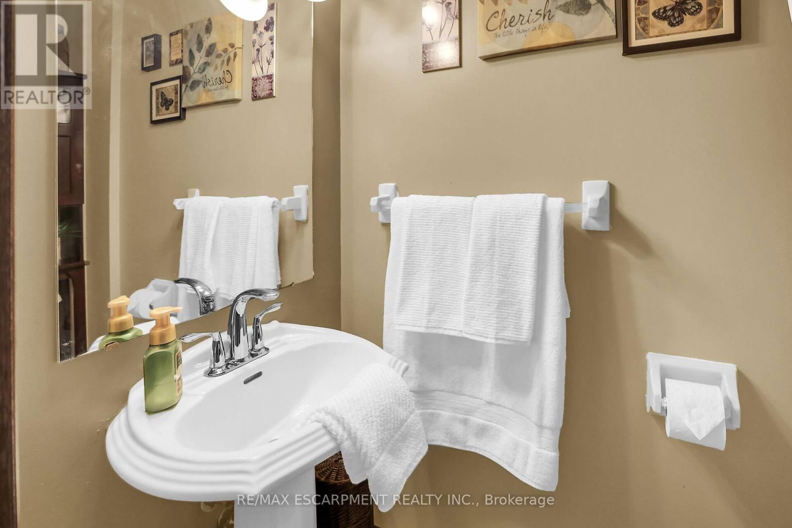 5001 HILLSIDE DRIVE Image 17