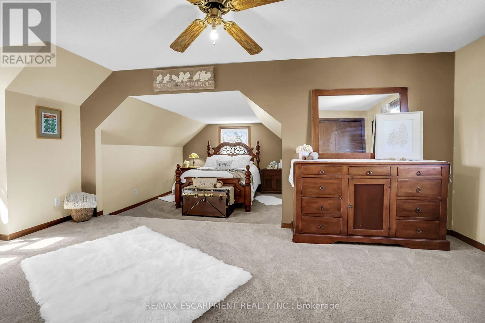 5001 HILLSIDE DRIVE Image 18