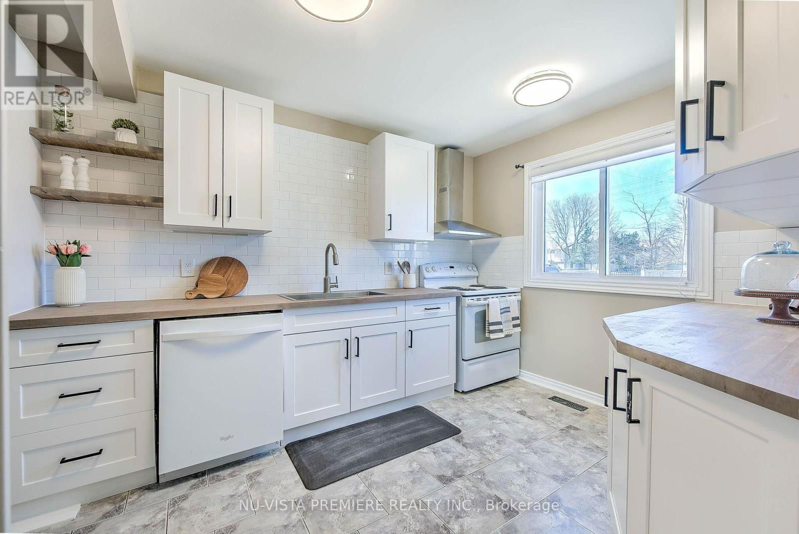 12 - 775 OSGOODE DRIVE Image 4