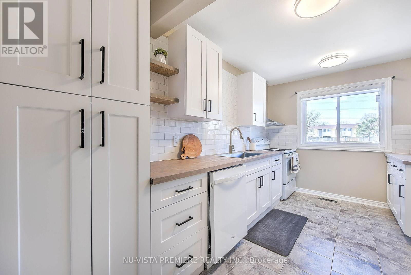 12 - 775 OSGOODE DRIVE Image 5