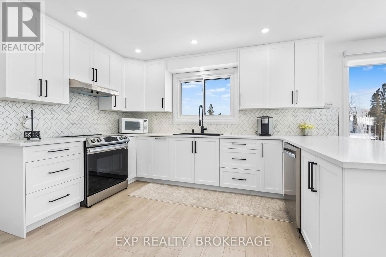 72 WILLOWBANK ROAD WEST Image 15
