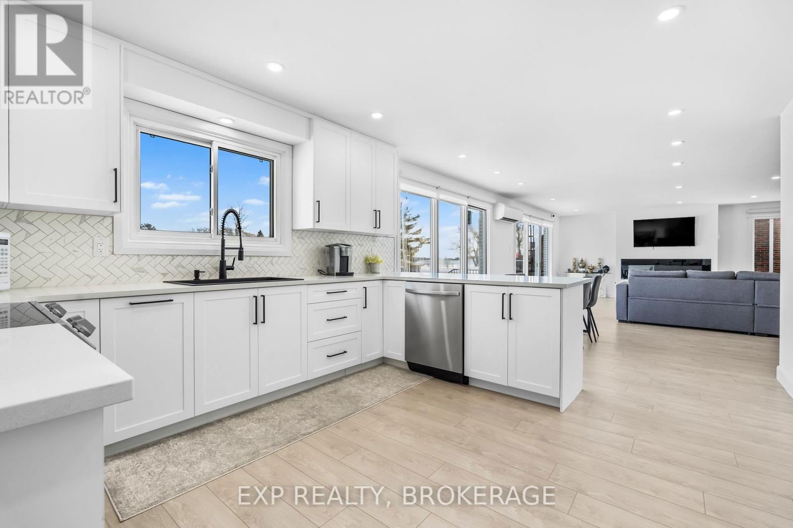 72 WILLOWBANK ROAD WEST Image 17