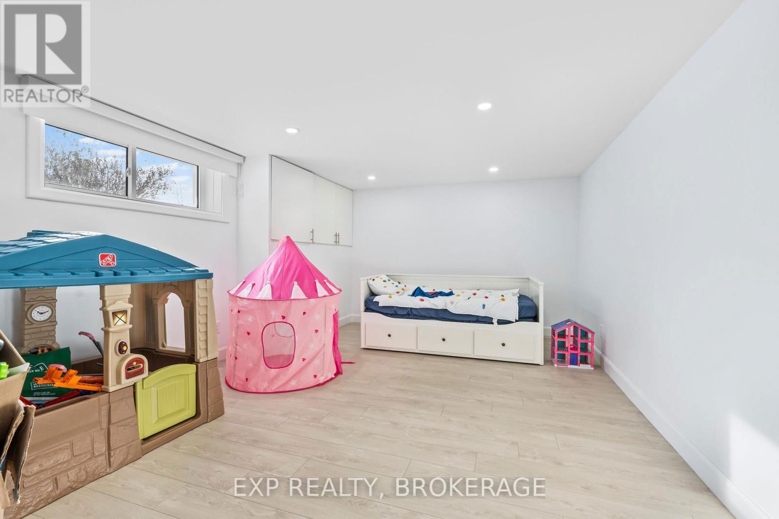 72 WILLOWBANK ROAD WEST Image 31