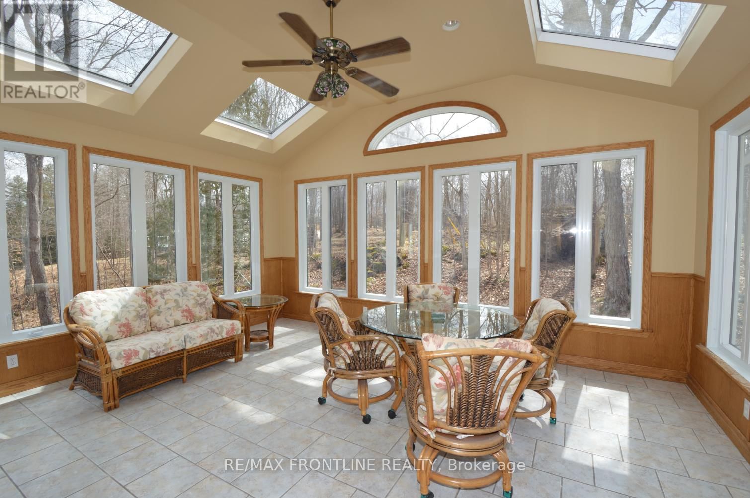 436 MINERS POINT Image 18