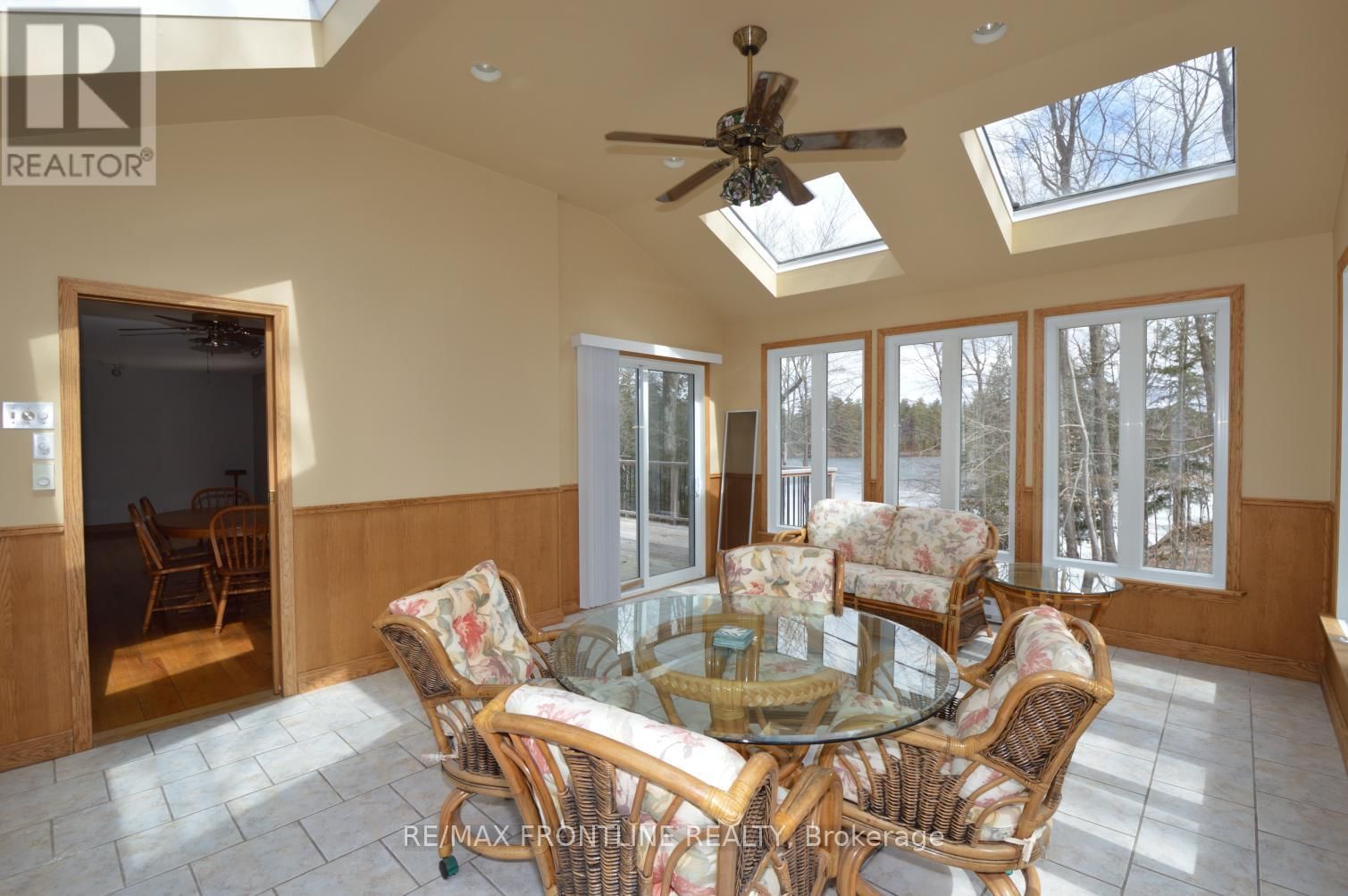 436 MINERS POINT Image 19