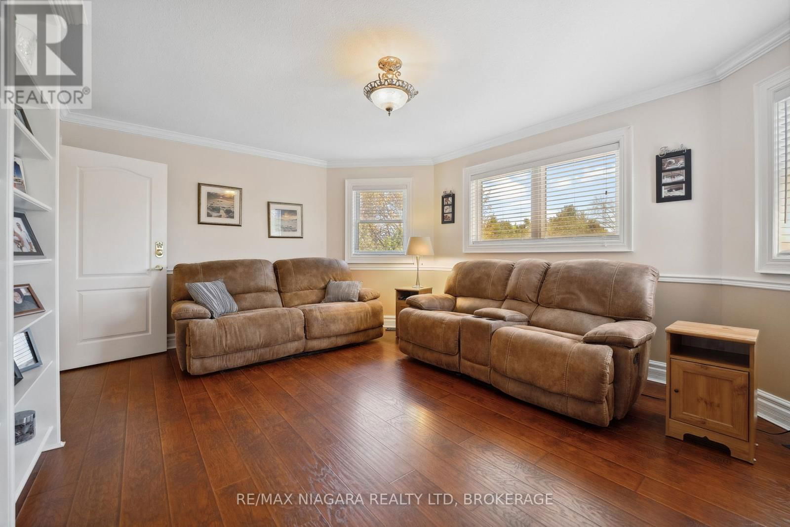 1673 ST. PAUL STREET WEST Image 14