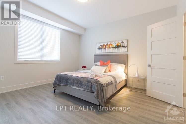 3 - 20 STEVENS AVENUE Image 6
