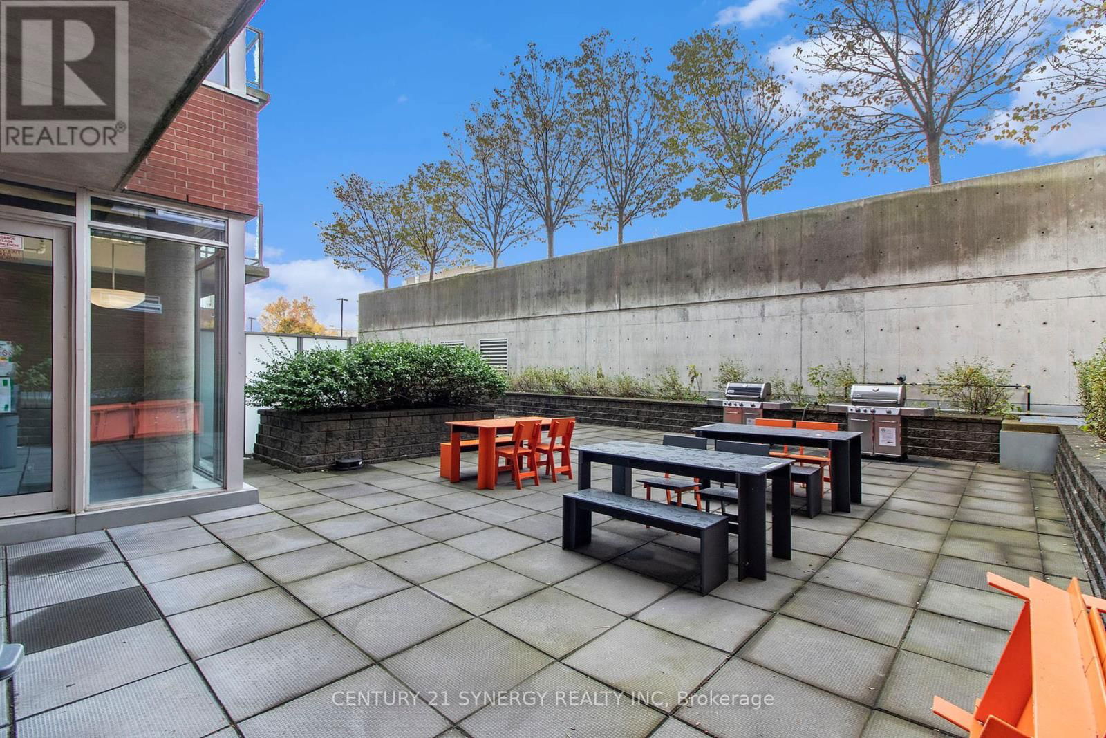 206 - 383 CUMBERLAND STREET Image 17