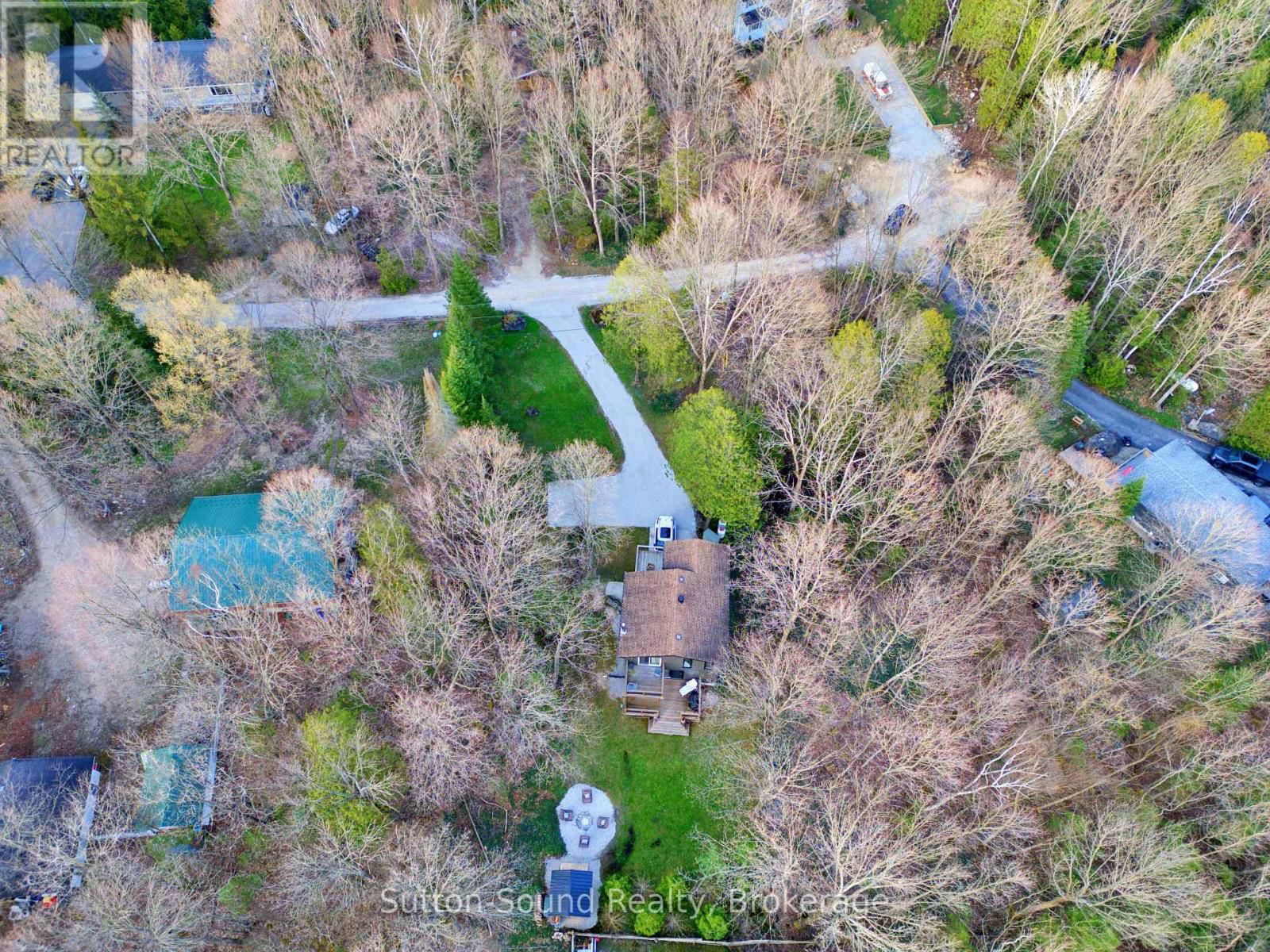 134 LAKEVIEW DRIVE Image 40