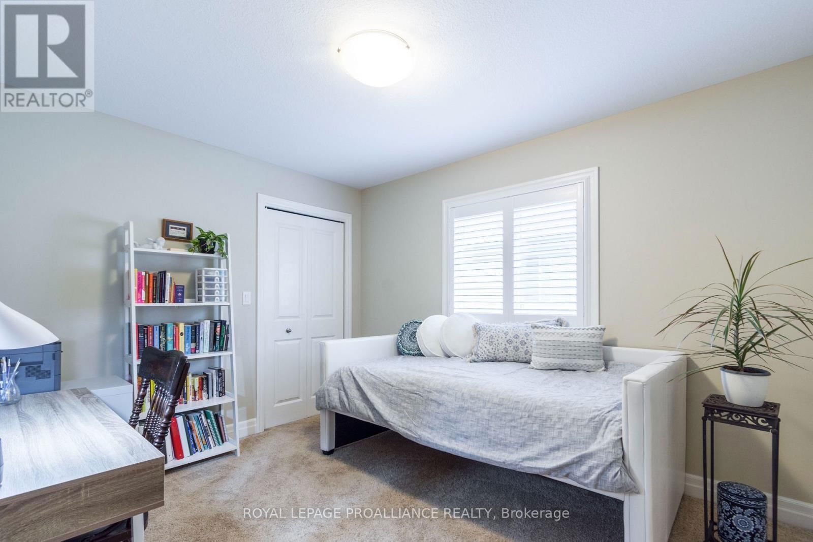 47 TESSA BOULEVARD Image 18